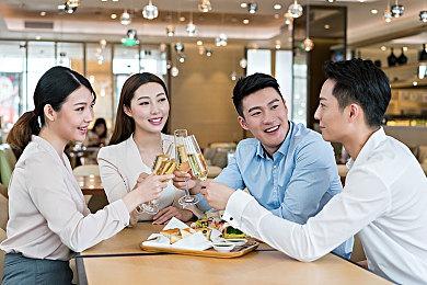 《光环：无限》战役模式新实机演示 展示多种武器